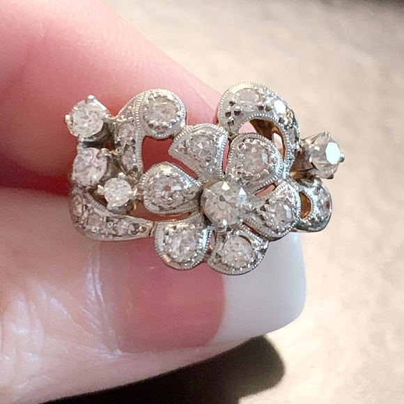 Vintage Jewelry - AMAZING 14k 0.50+ ctw Diamond Floral Ornate Ring